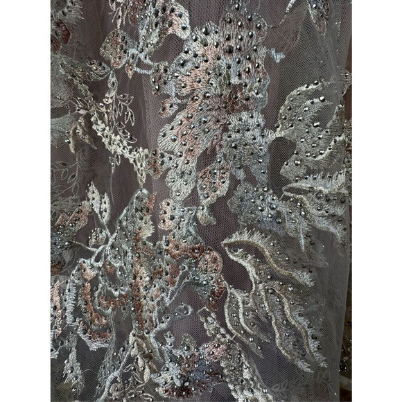 Mac Duggal Embroidered Lace Gown Vintage Lilac Size 14 - Picture 8 of 9